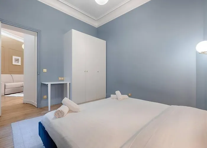 Mykeypers Luxury Parisian Flat - Heart Of Apartment