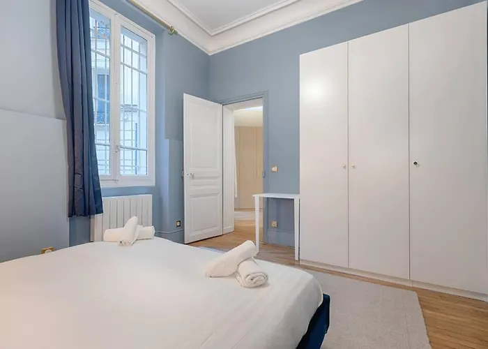 Apartment Mykeypers Luxury Parisian Flat - Heart Of